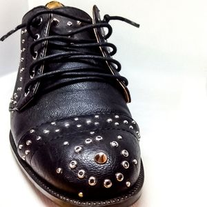 COPY - Zara size 38 EU (7-7.5 US) studded oxford